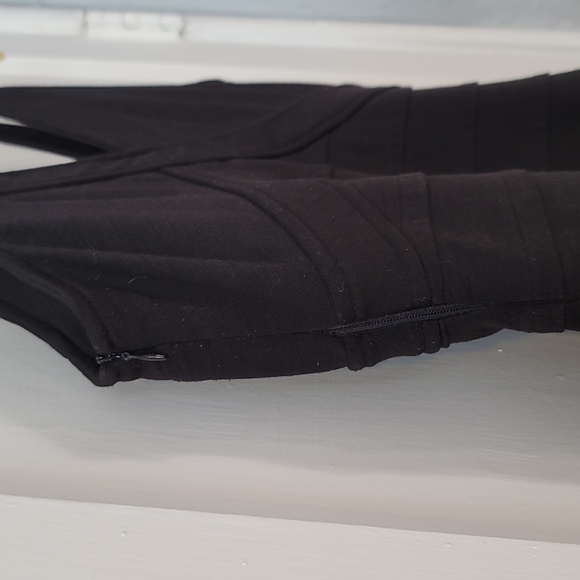 Little Black Dress - Picture 5 of 7